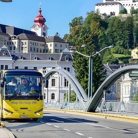 [Translate to Spanisch:] HOP ON HOP OFF Bus Tour Salzburg