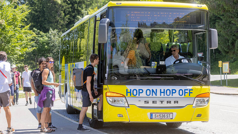 HOP ON HOP OFF Bus Tour